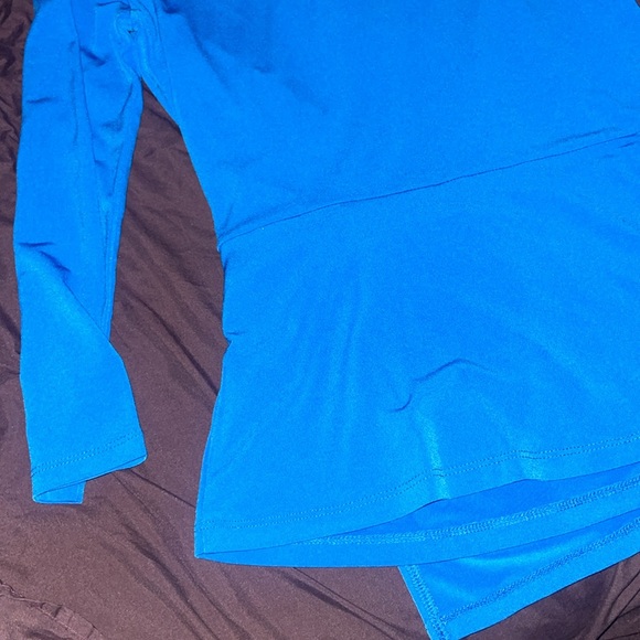 Michael Kors Women's Ring Twist Asymmetrical-Hem Top - Picture 15 of 15